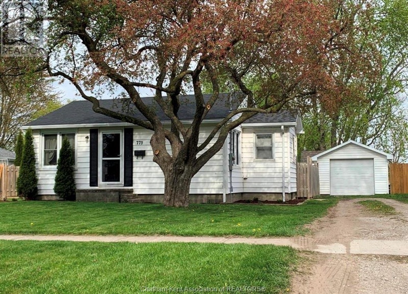 779 Albert STREET Wallaceburg, Ontario Houses for Sale ChathamKent