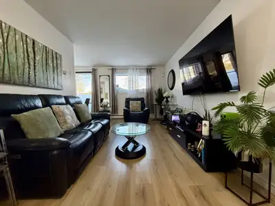 Appartement 4 et demi dans un immeuble situé à proximité du Cégep de Lévis-Lauzon, dans un quartier...