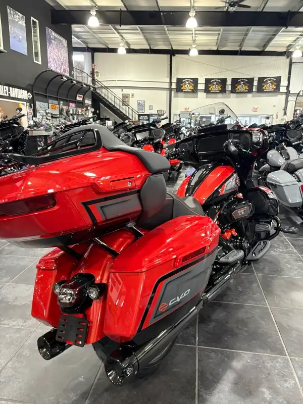 2026 Harley-Davidson CVO Street Glide Limited in Street, Cruisers & Choppers in Sudbury - Image 10