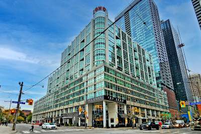 For Sale Soho  BLUE JAY & Wellington 3 +1B, 2400 Sf, 1000 SF