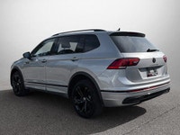This Volkswagen Tiguan delivers a Intercooled Turbo Regular Unleaded I-4 2.0 L/121 engine powering t... (image 8)