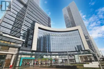 Landmark building of North york @ Yonge / Sheppard Golden location, Direct access to TTC subway, Con...