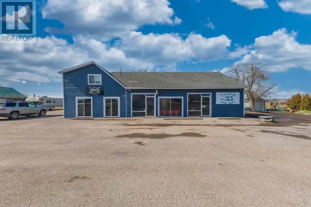 C - 3921 HWY 35 Kawartha Lakes (Fenelon), Ontario in Commercial & Office Space for Sale in Oakville / Halton Region - Image 2