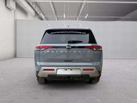 CLEAN CARFAX. ALL-WEATHER CAPABILITY, ROAD-TRIP READY 3.5L V6 Engine| 9-Speed Automatic Transmission... (image 4)