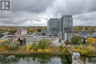 Stunning 2 Bed + 2 Bath **Corner** Condo Unit Available For Lease In The Gaslight District With High...