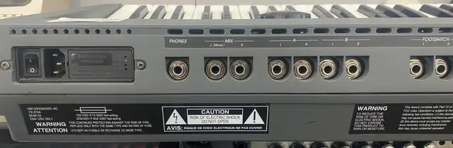 Kurzweil K2VX Electric Keyboard Synthesizer in Pianos & Keyboards in City of Toronto - Image 5