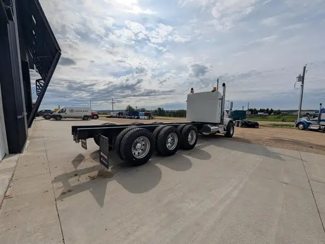 2008 KENWORTH T800 in Heavy Trucks in Saskatoon - Image 8