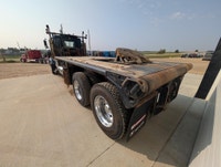 1 Owner!!! 2004 Kenworth T800 Tandem Bed Winch Truck KMS: 455,256 ECM Verified HRS: 11,784 ECM Verif... (image 7)