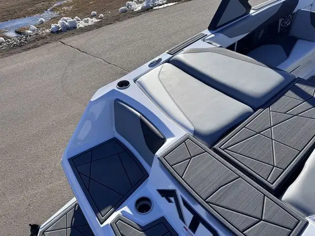 2022 ATX Boats 22 Type-S in Powerboats & Motorboats in St. Albert - Image 9