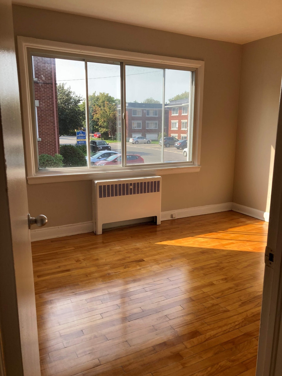 Studio Apartment in Ottawa East (Vanier) 5