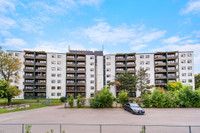 1, 2, and 3 bedrooms newly renovated units at 24 Ida Street in St Catharines. Beautiful kitchens wit... (image 5)