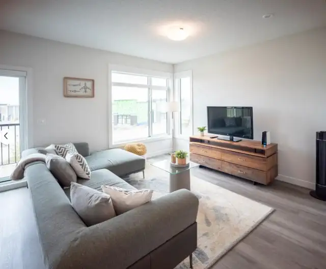 Modern 3-Bed, 2.5-Bath Townhome in Secord –Starting $1,99563849108547459121