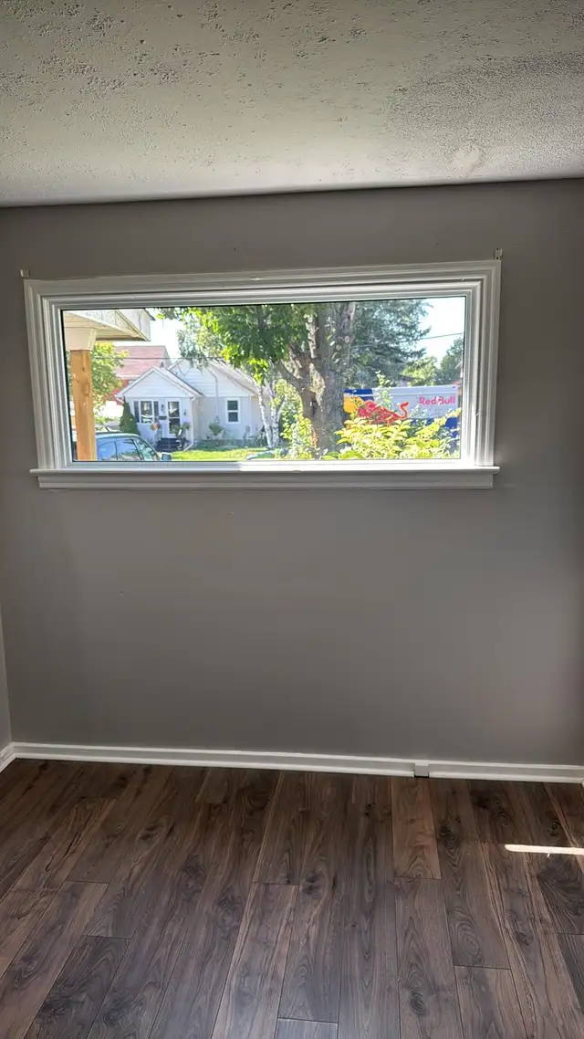 2-Bed Single Family Home in Sault Ste. Marie | In-Unit Laundry & in Long Term Rentals in Sault Ste. Marie - Image 9