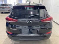 // JAMAIS ACCIDENTÉ! //Ce Hyundai Tucson 2017 AWD MAGS CAMERA RECUL CRUISE A/C BLUETOOTH offre une c... (image 2)