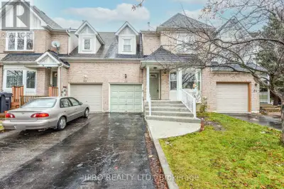 22 DESERT SAND DRIVE Brampton (Sandringham-Wellington), Ontario
