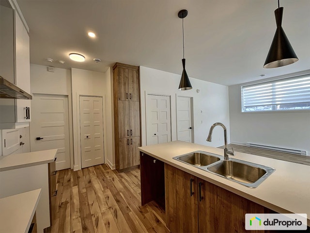$389,000 - Condominium for sale in Longueuil (St-Hubert) — photo 2