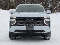 Powerful 6.2L V8 engine with 4x4 drive - Luxurious leather interior with panoramic sunroof - Advance... (image 5)