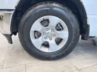 5.7L V8. 8 Speed Auto w/OD. 5'7 Foot Box. Goodyear Wrangler 275/65R18. Ram Bins. Box Liner. Hitch Re... (image 9)