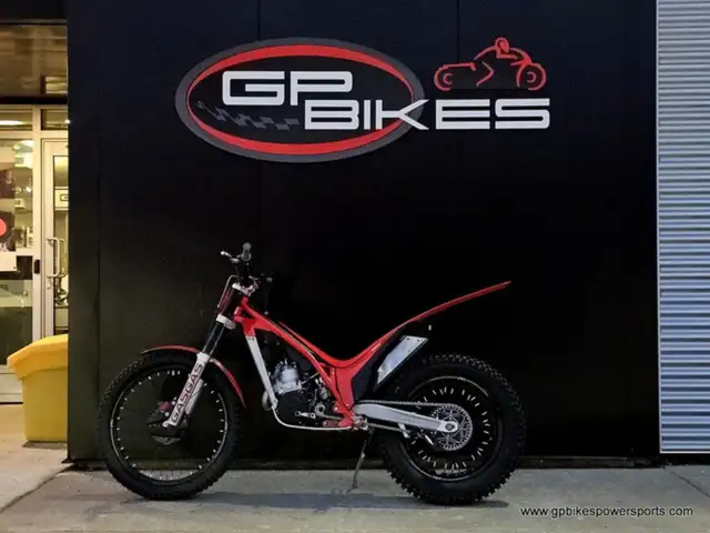 2025 Gas Gas TXT Racing 300 in Dirt Bikes & Motocross in Oshawa / Durham Region - Image 4