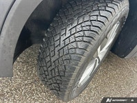 The advertised vehicle price is based on a promotional finance offer. Customers who purchase the veh... (image 9)
