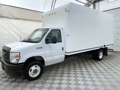 CERTIFIED MECHANICAL, LIGHT WEAR AND CLEAN CARFAX this 2024 Ford E-Series Cutaway E450 is NEXT TO NE...
