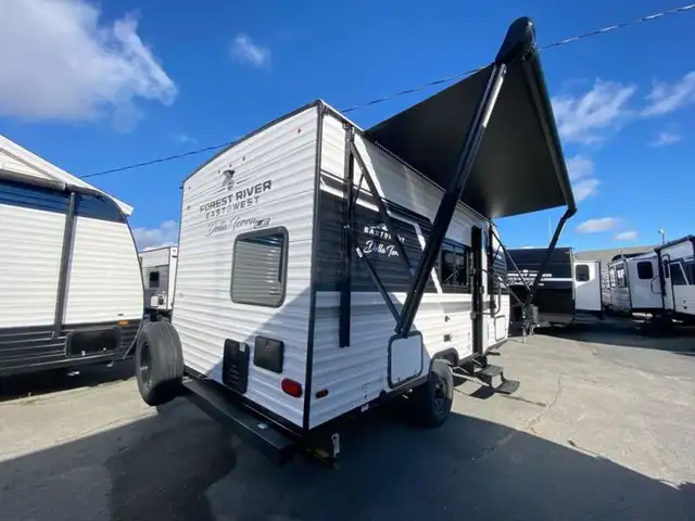 2026 EAST TO WEST Della Terra LE 170BHXLE in Travel Trailers & Campers in Bedford - Image 8