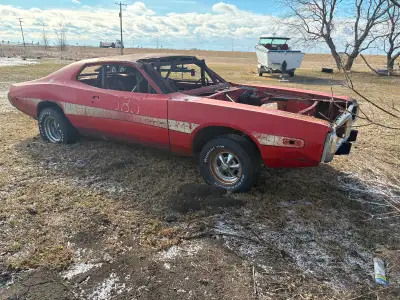 Rolling Projects Yard Art Parts Restore ? Dodge Charger. Rolling Body. No powertrain Interior Glass...