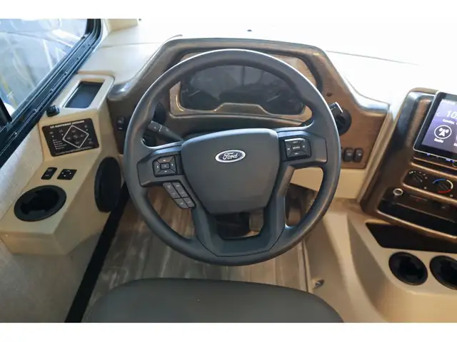 2022 Thor Motor Coach Hurricane 35M Classe A VR / RV 1.5 SDB + F in RVs & Motorhomes in Laval / North Shore - Image 30