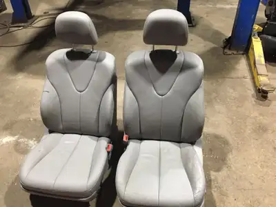 FRONT SEATS OUT OF 2010 TOYOTA CAMRY LEATHER $140 FOR BOTH