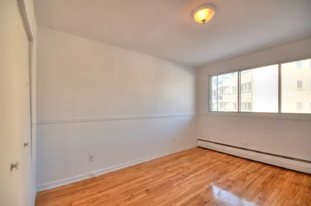 4 1/2 Verdun Metro Lasalle ou de l'Église in Long Term Rentals in City of Montréal - Image 11