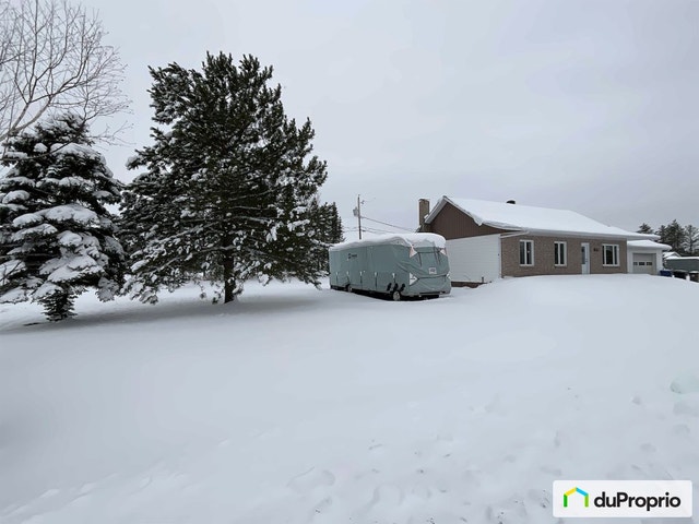 $340,000 - Bungalow for sale in Dolbeau-Mistassini — photo 2