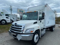 2014 Hino 268 24' Box