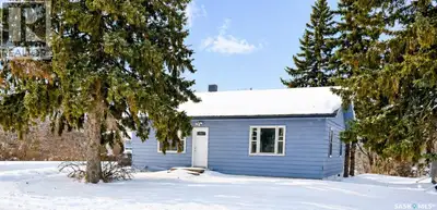 Welcome to this cozy and inviting 864 sq ft home nestled in the quiet community of Blaine Lake. Perf...