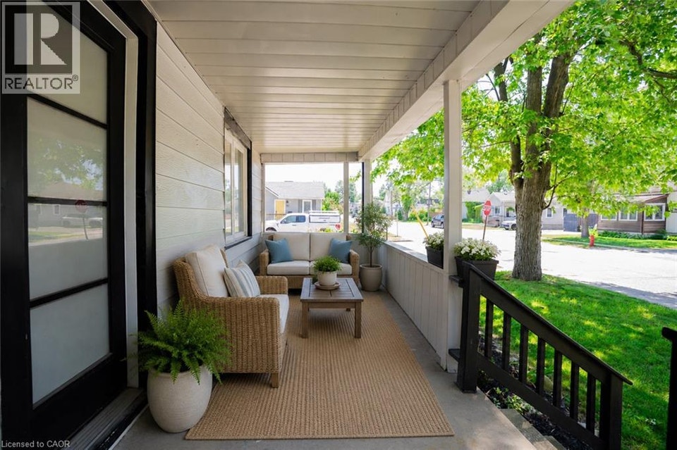 793 STEELE Street Port Colborne, Ontario 4