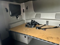 2018 International LT625 Ryder Stock ID: 750415 Transmission Type/Speed: AUTO 10 Engine: DIESEL X15... (image 9)