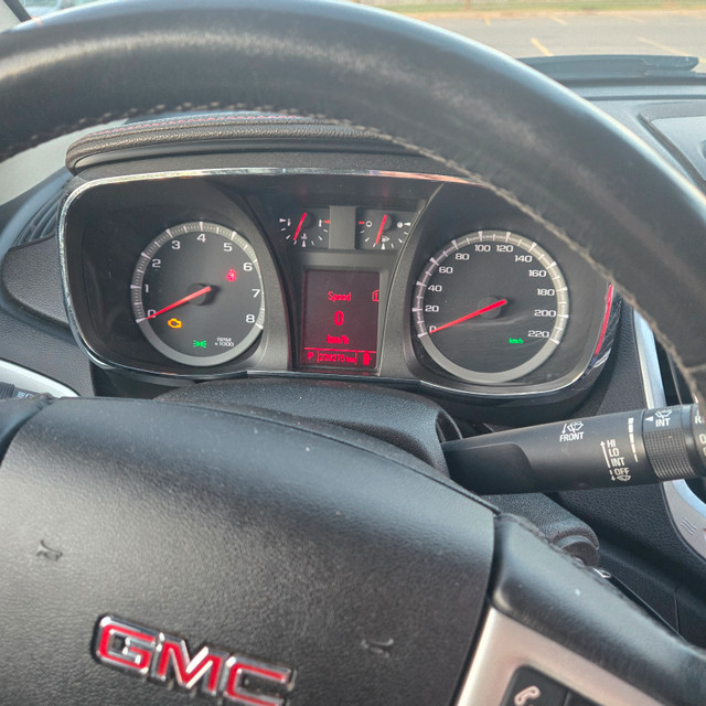 2012 GMC Terrian SLE - 4x4 in Cars & Trucks in Markham / York Region - Image 2
