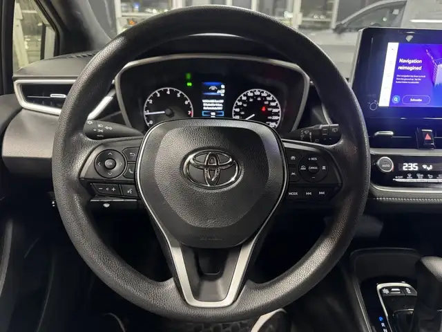 2023 Toyota Corolla Hatchback CVT in Cars & Trucks in Longueuil / South Shore - Image 20