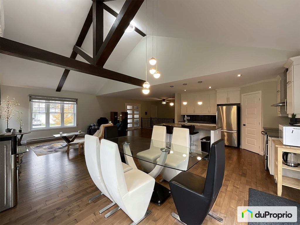 $949,500 - Bungalow for sale in Hudson — photo 3