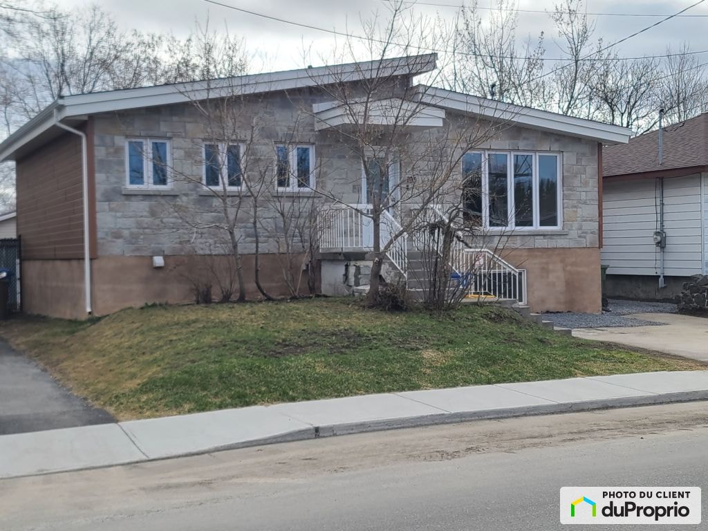 $550,000 - Bungalow for sale in St-Jérôme (St-Jérôme) — photo 1