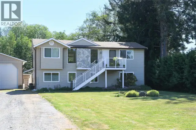 1804 Little River Rd Comox, British Columbia in Houses for Sale in Comox / Courtenay / Cumberland - Image 2