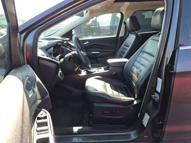 2017 Ford Escape Titanium538899617562634241
