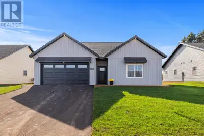 Welcome to 152 Stanmol Drive, located in the sought after Hidden Valley subdivision. This modern new...