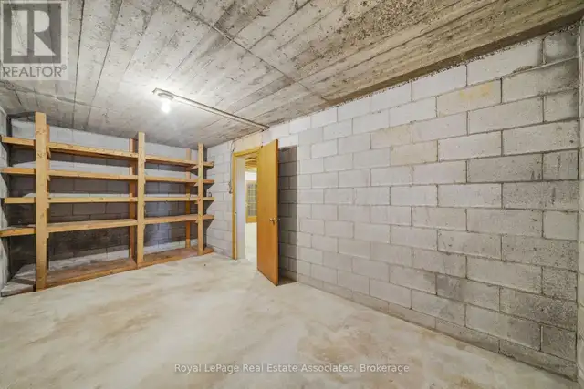 1137 RIDGE ROAD Hamilton, Ontario in Land for Sale in Hamilton - Image 35