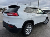 2016 JEEP CHEROKEE NORTH EDITION 4WD ONLY 151,493KM PHENOMENAL SHAPE ONLY $178.08 BI WEEKLY WITH $0... (image 6)