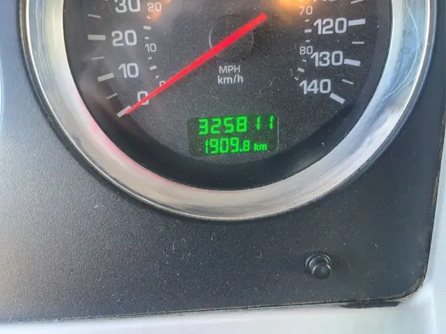 2016 Kenworth T800 in Heavy Trucks in Calgary - Image 20