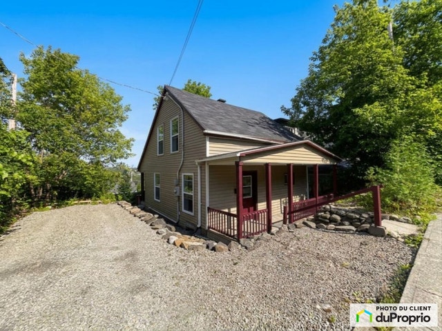 $299,000 - 1 1/2 Storey for sale in Sherbrooke (Mont-Bellevue) — photo 1