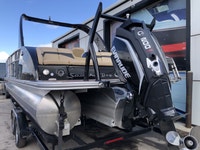 $200K boat half price of new! This 2015 South Bay 724 Sport 24' tritoon has too many features to lis... (image 2)