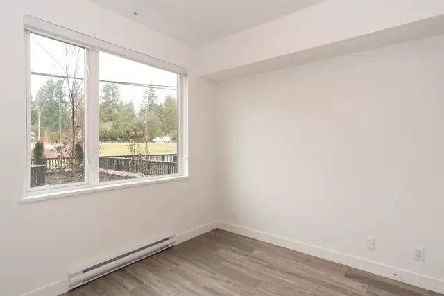 1 Bedroom Loft Apartment in Long Term Rentals in Vancouver - Image 7