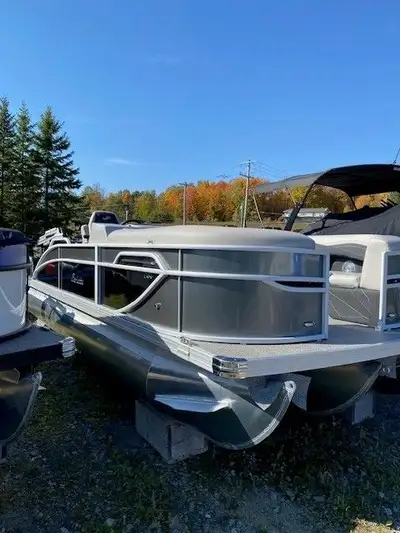 MLM - Muskoka Region Smooth RideThe smoothest riding pontoon in the industry will make every outing...