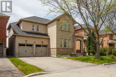 Welcome To This Stunning, Beautifully Upgraded 4 Bedroom, 4 Bathroom Detached Home In The Highly Sou...